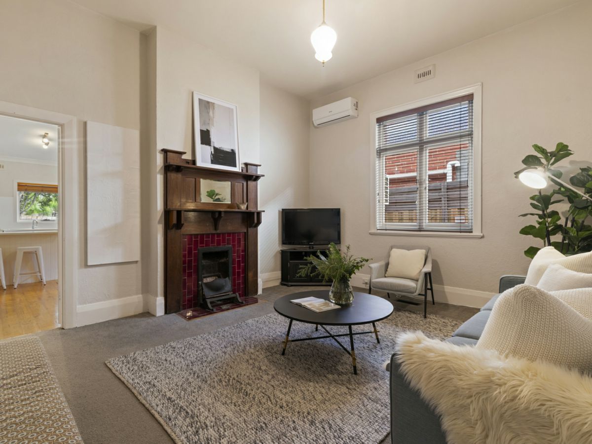 25 Gurner Street, St Kilda - image 2