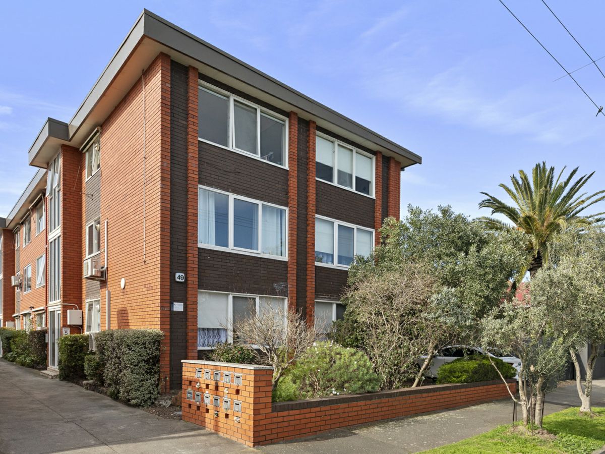 10/49 Patterson Street, Middle Park - image 1
