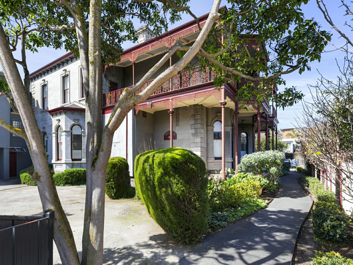 12/17 Byrne Avenue, Elwood - image 1