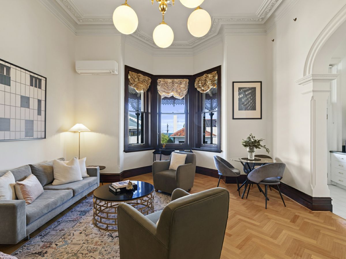 12/17 Byrne Avenue, Elwood - image 2
