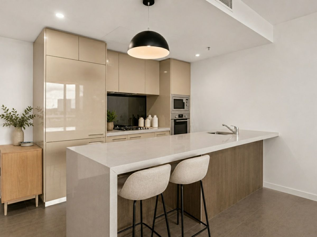 701/855 Stanley Street, Woolloongabba - image 3