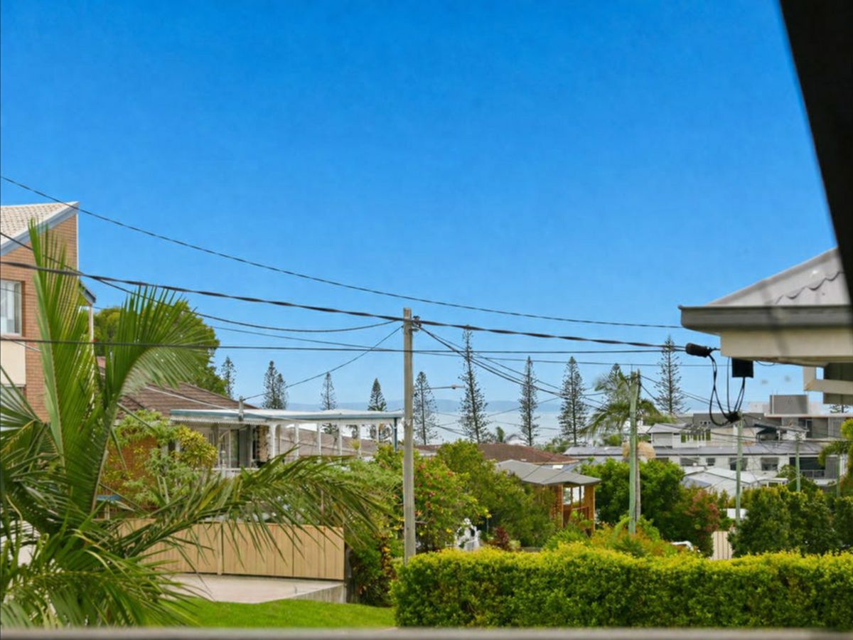 27 Langdon Avenue, Margate - image 2