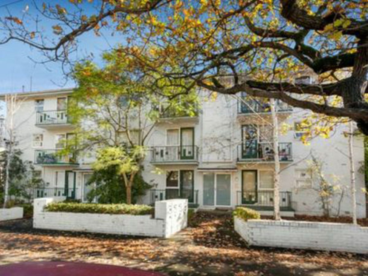 16/1 Clendon Road, Armadale - image 2