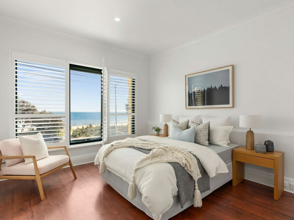 1/16-17 Marine Parade, ST KILDA