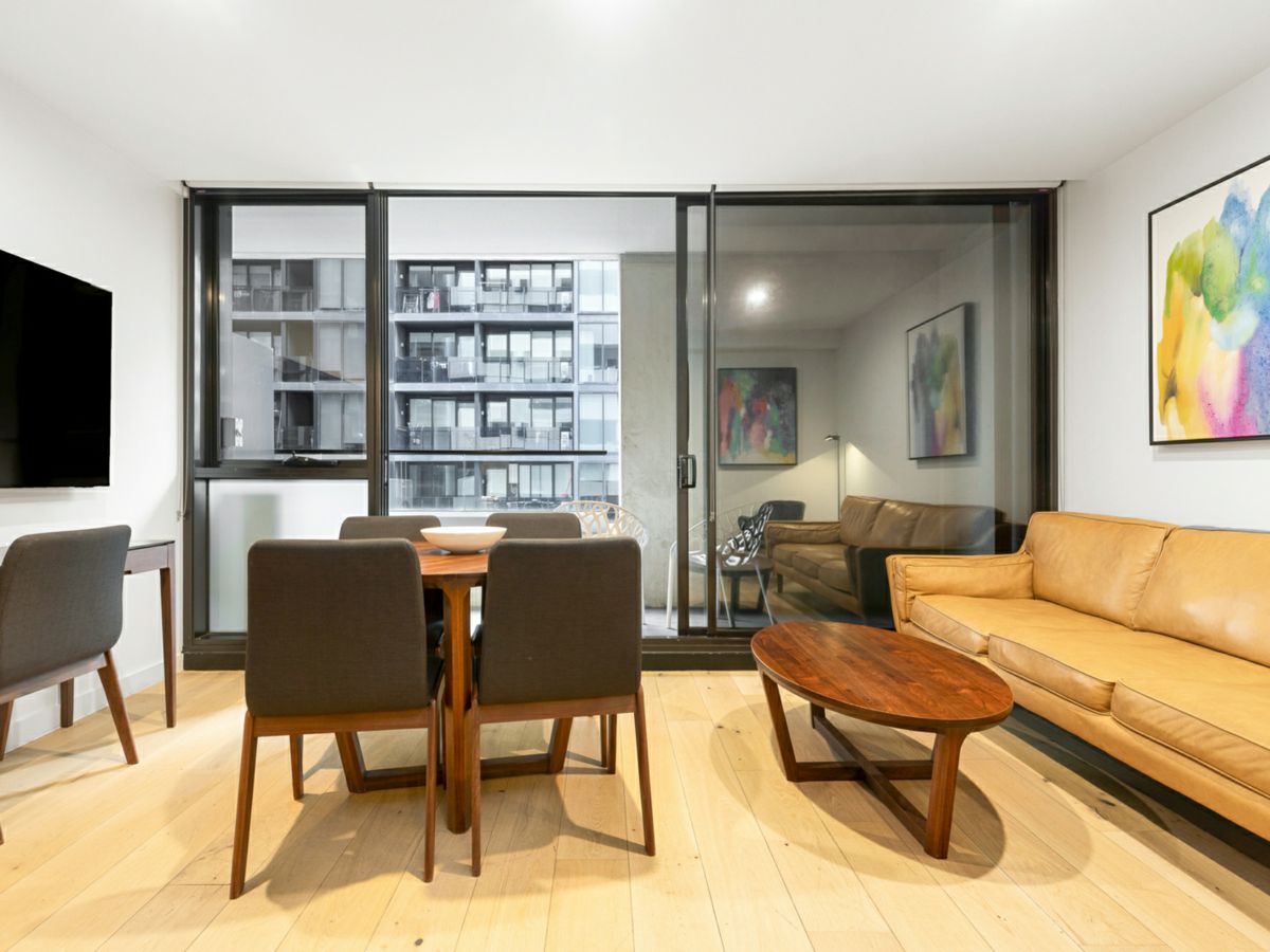 603/10 Claremont Street, South Yarra - image 1