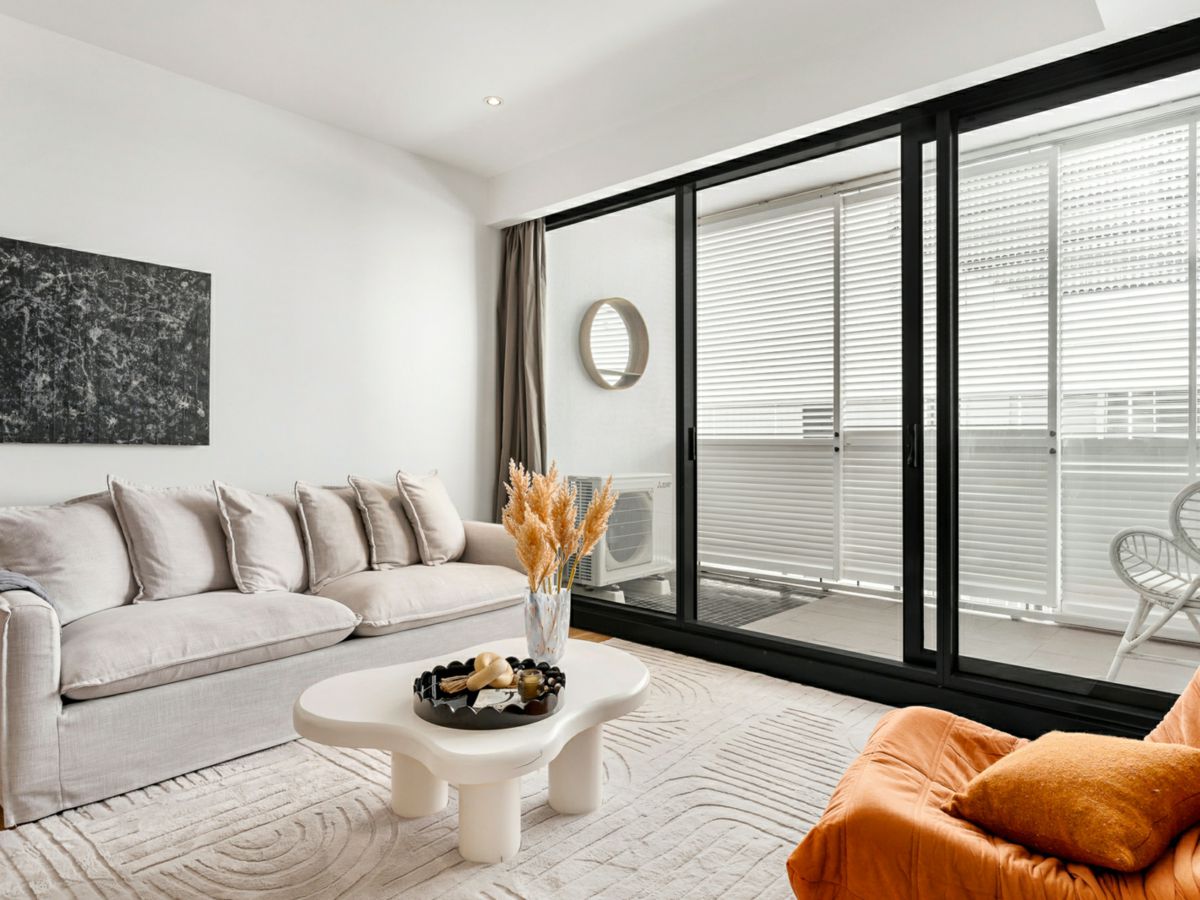 730/539 St Kilda Road, Melbourne - image 1