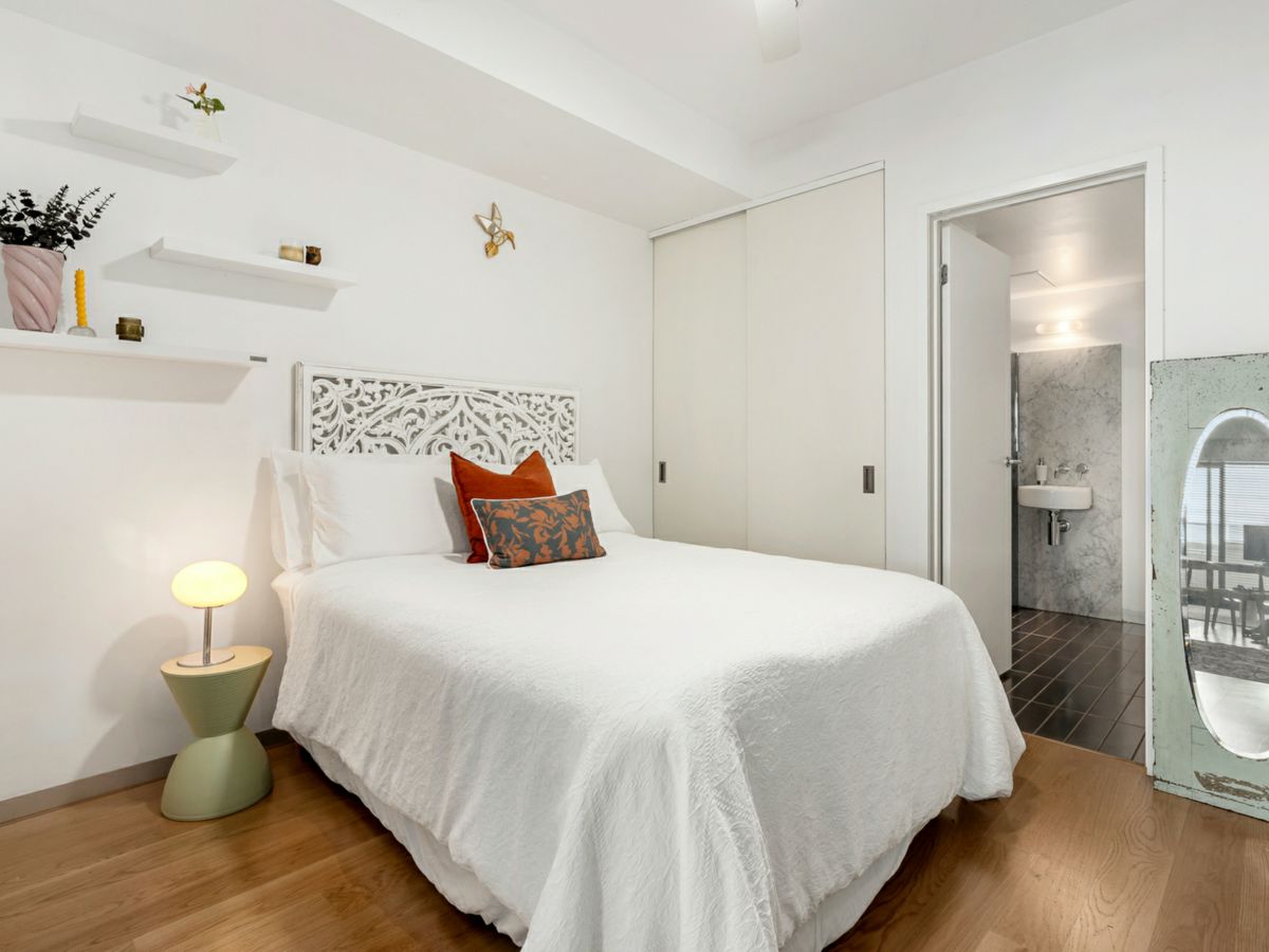 730/539 St Kilda Road, Melbourne - image 3