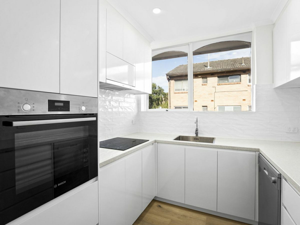 17/62 Alma Road, St Kilda East - image 1
