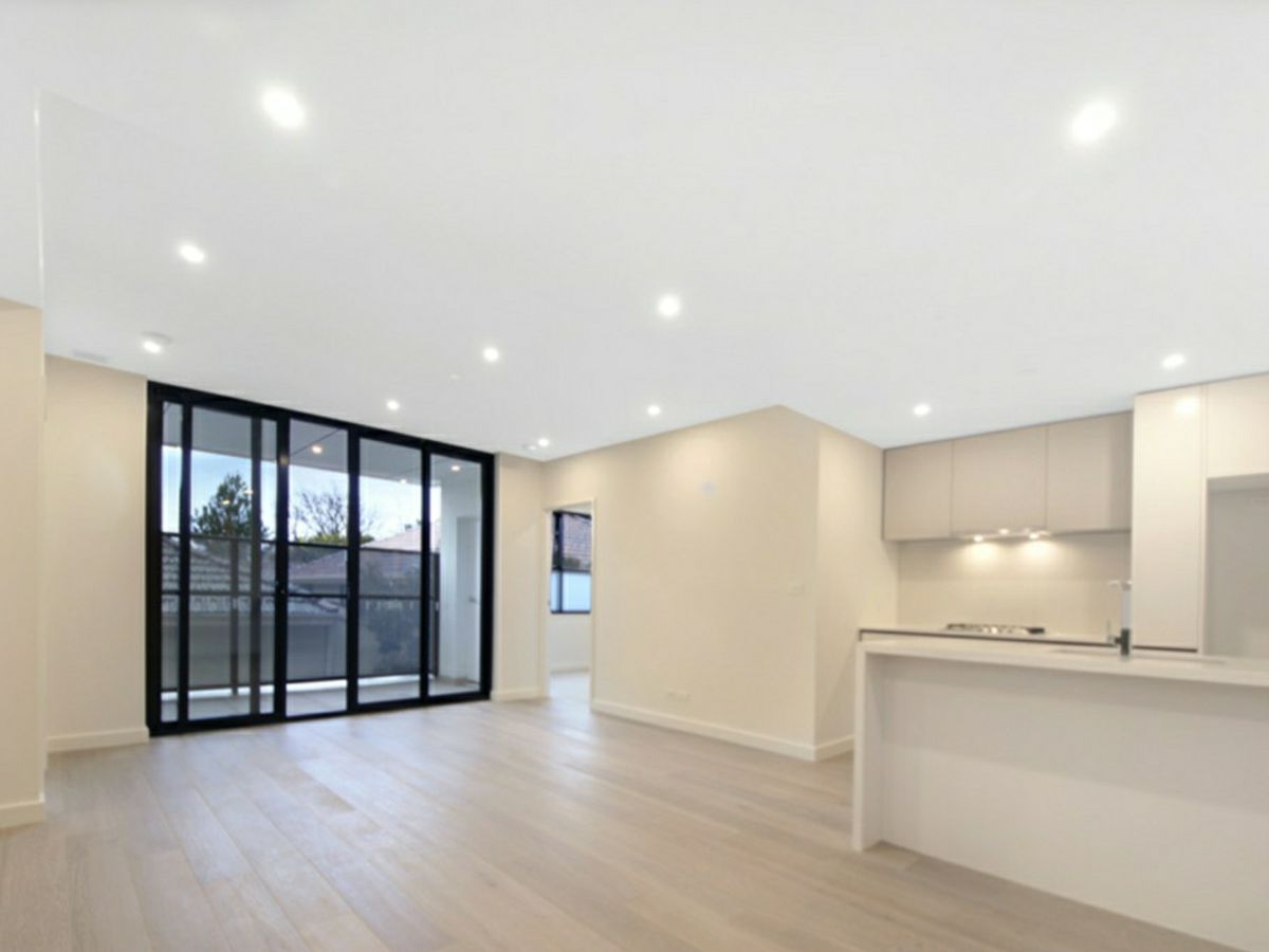104/994 Toorak Road, Camberwell - image 2