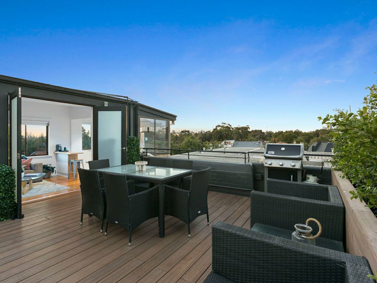 19/289 Barkly Street, St Kilda - image 1