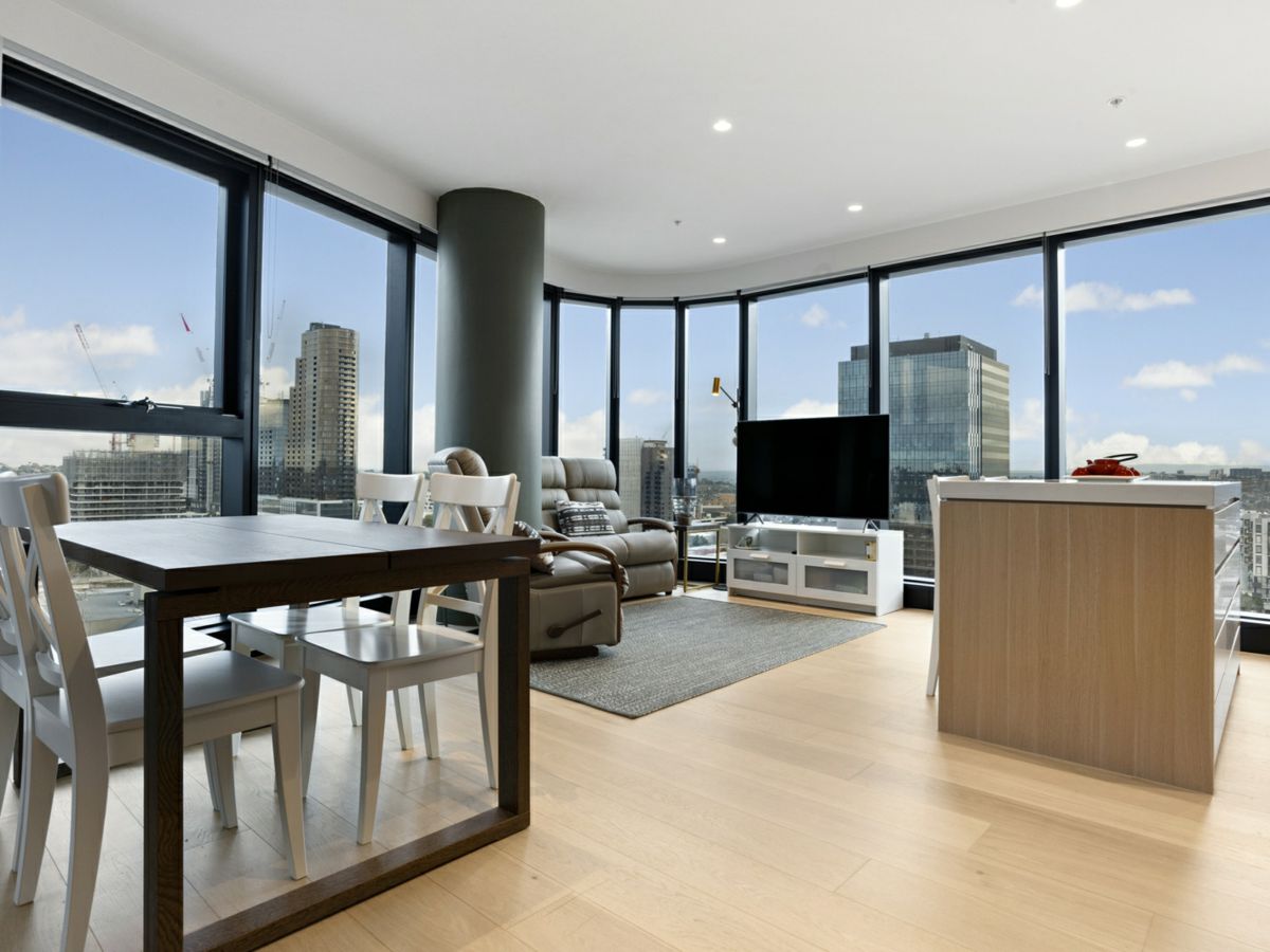 807/545 Station Street, Box Hill - image 3