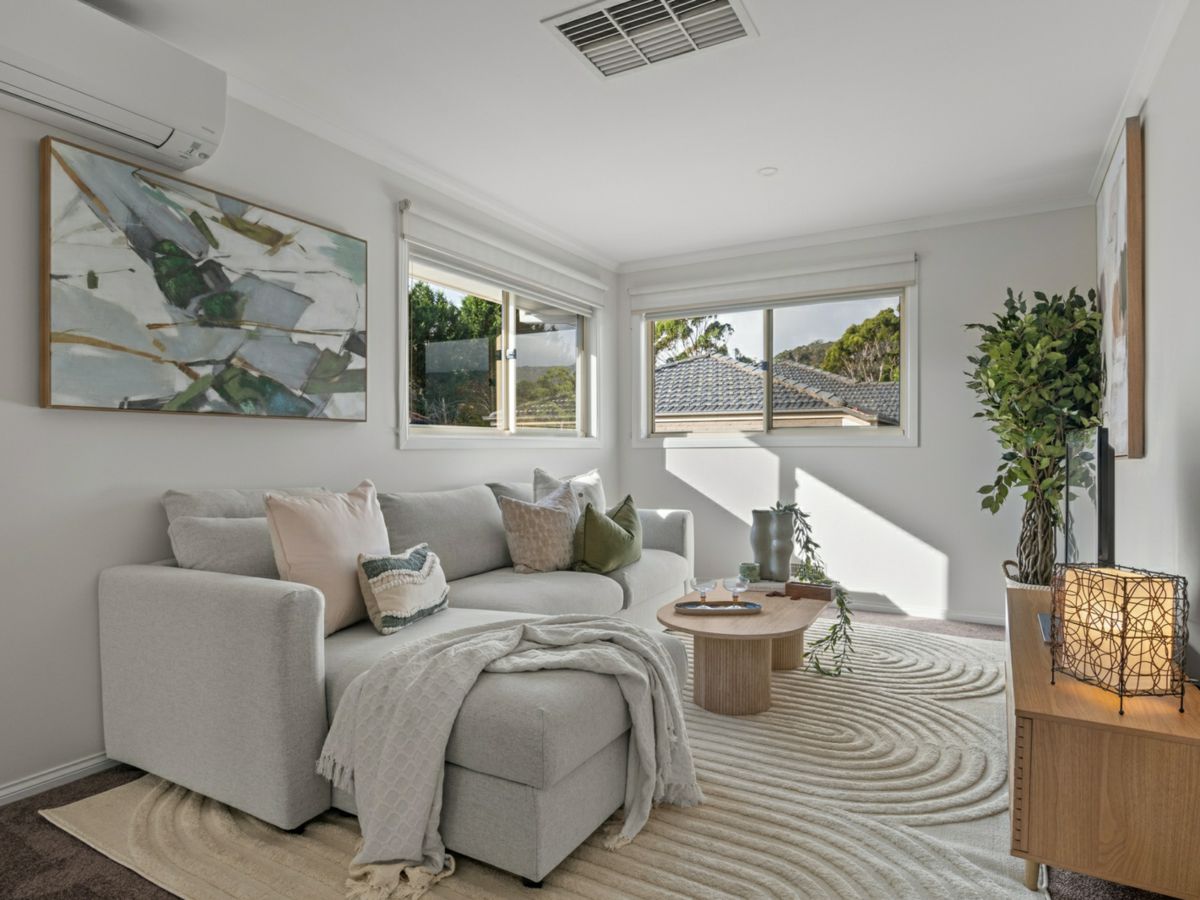 5 Krystal Glenn Gardens, Boronia - image 2