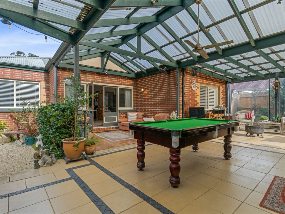 1 Honeypot Close, Knoxfield - image 1