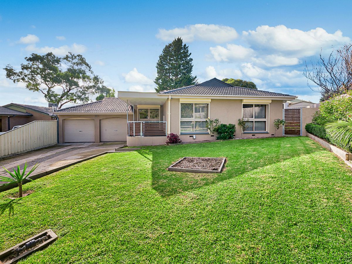 4 Chester Court, Endeavour Hills - image 1