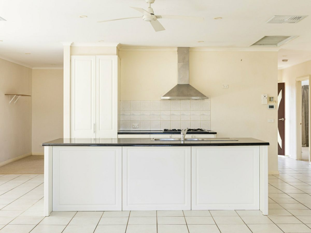 3 Chardonnay Drive, Mildura - image 2
