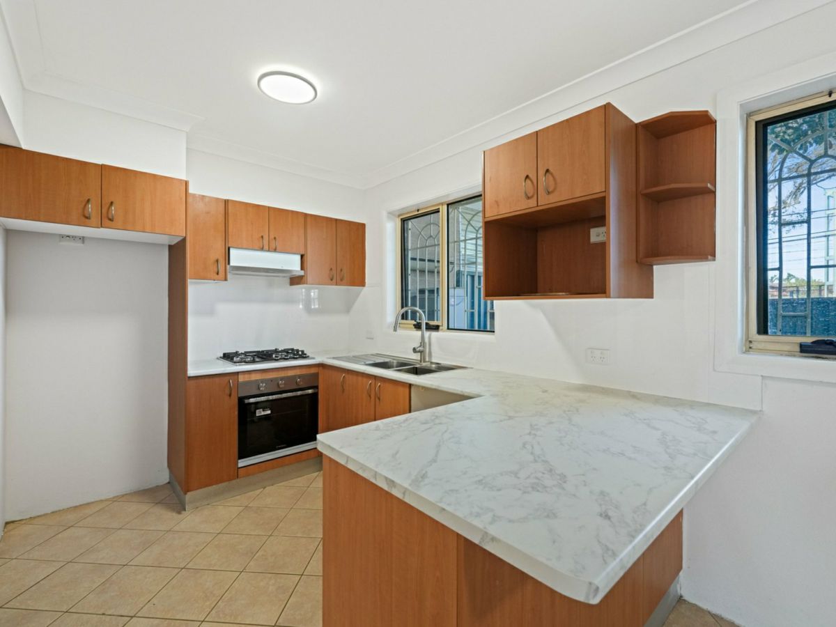 2/84 Frederick Street, Campsie - image 3
