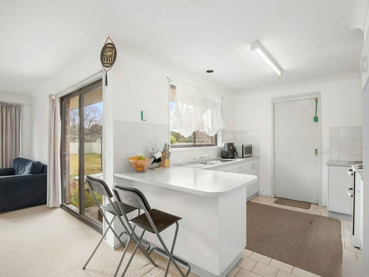 20 Evangelene Crescent, Armidale - image 2