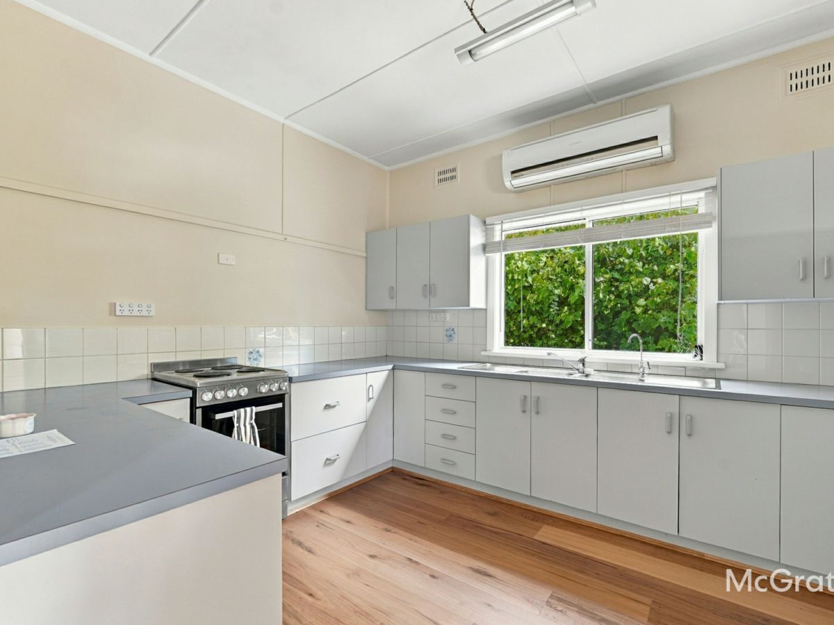 81 Jeffrey Street, Armidale - image 3