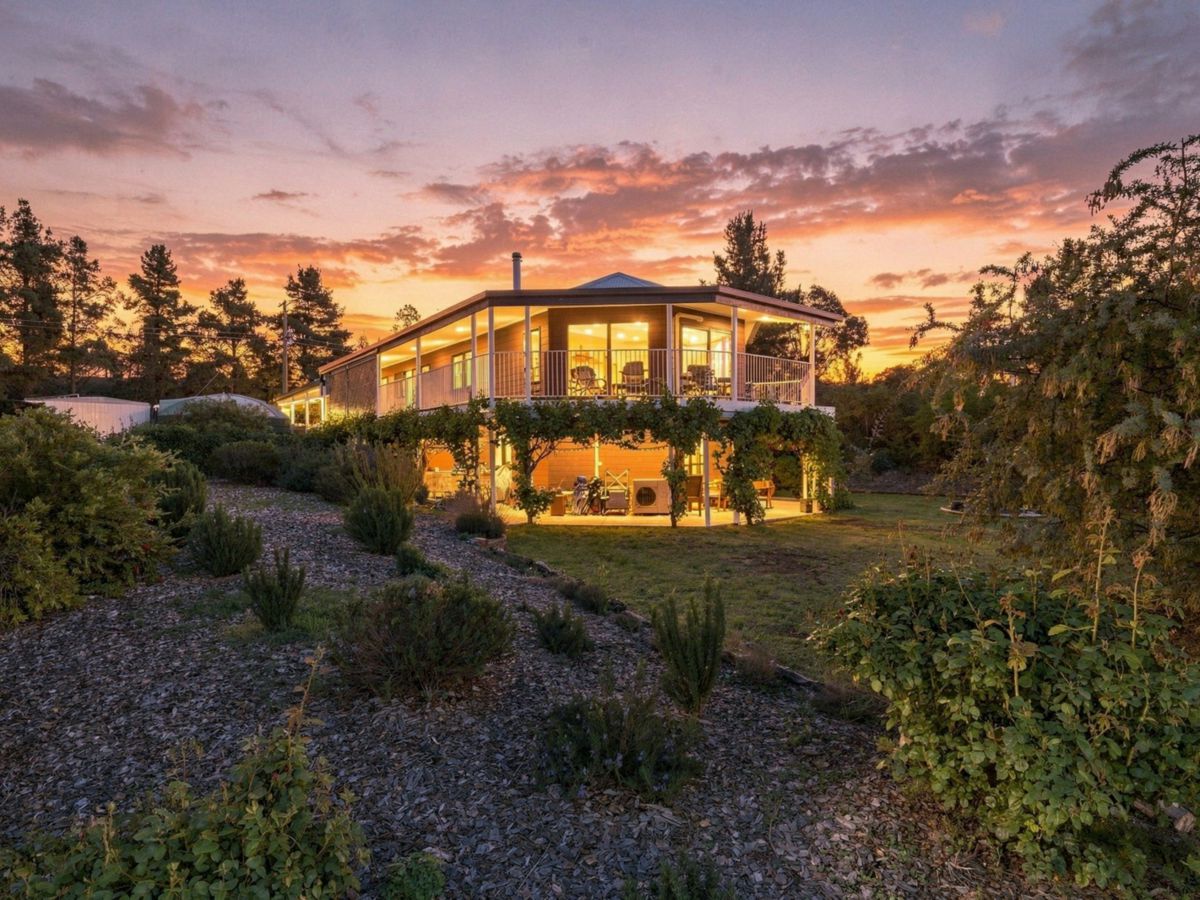 171 Cluny Road, Armidale - image 1