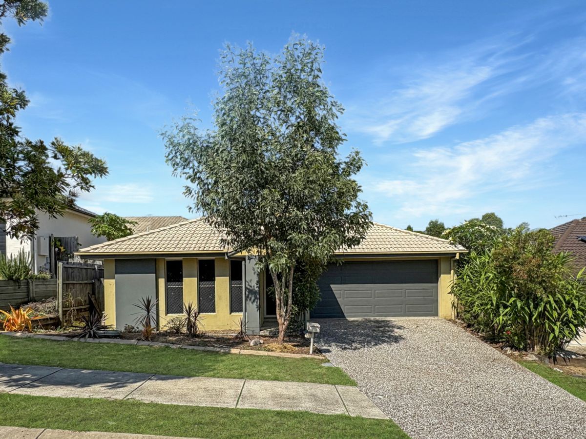 35 Lakes Entrance Drive, Springfield Lakes - image 1