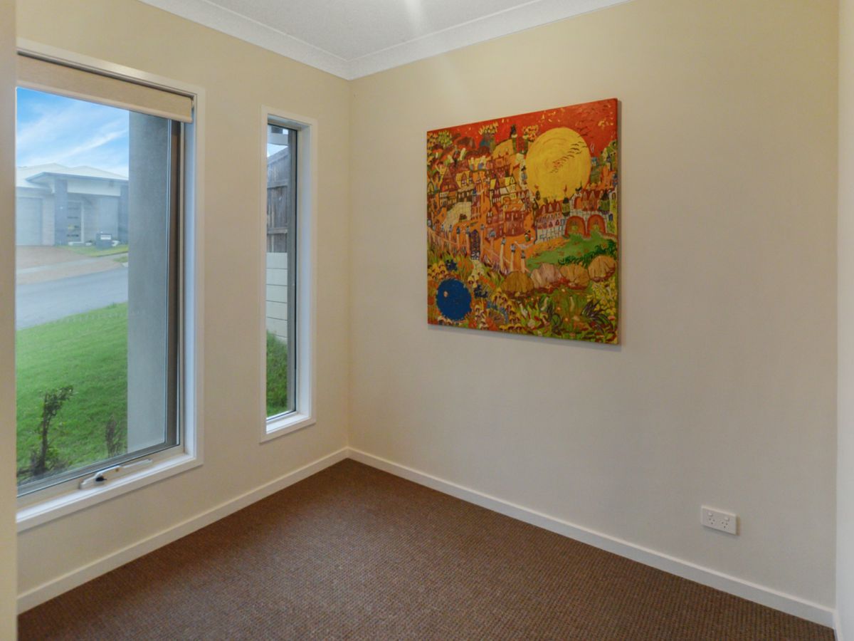 7 Daybreak Street, Spring Mountain - image 3