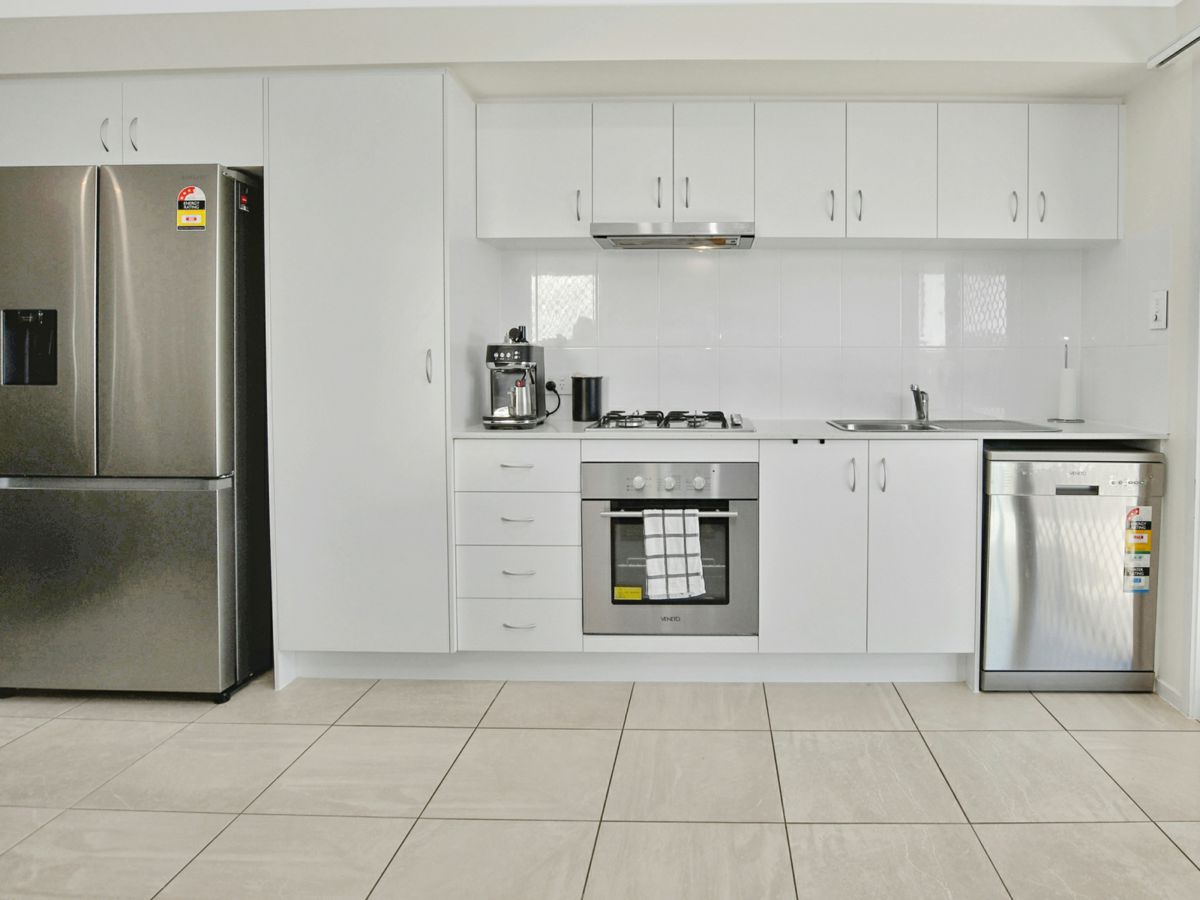 2/17 Crewes Crescent, Redbank Plains - image 2