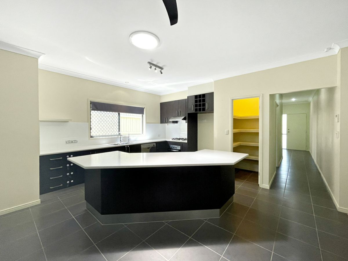 7 Vedanta Drive, Springfield Lakes - image 3