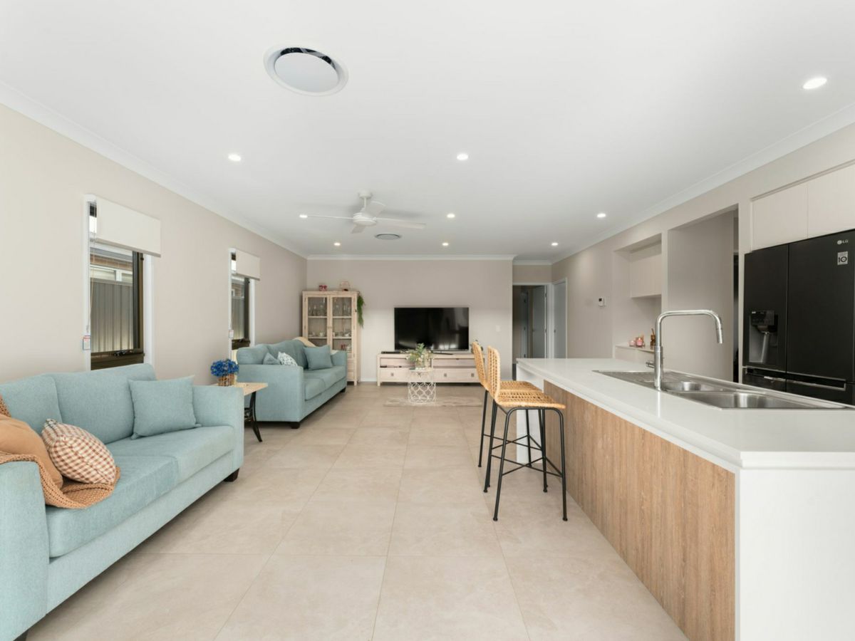 11 Jordan Street, Jimboomba - image 2