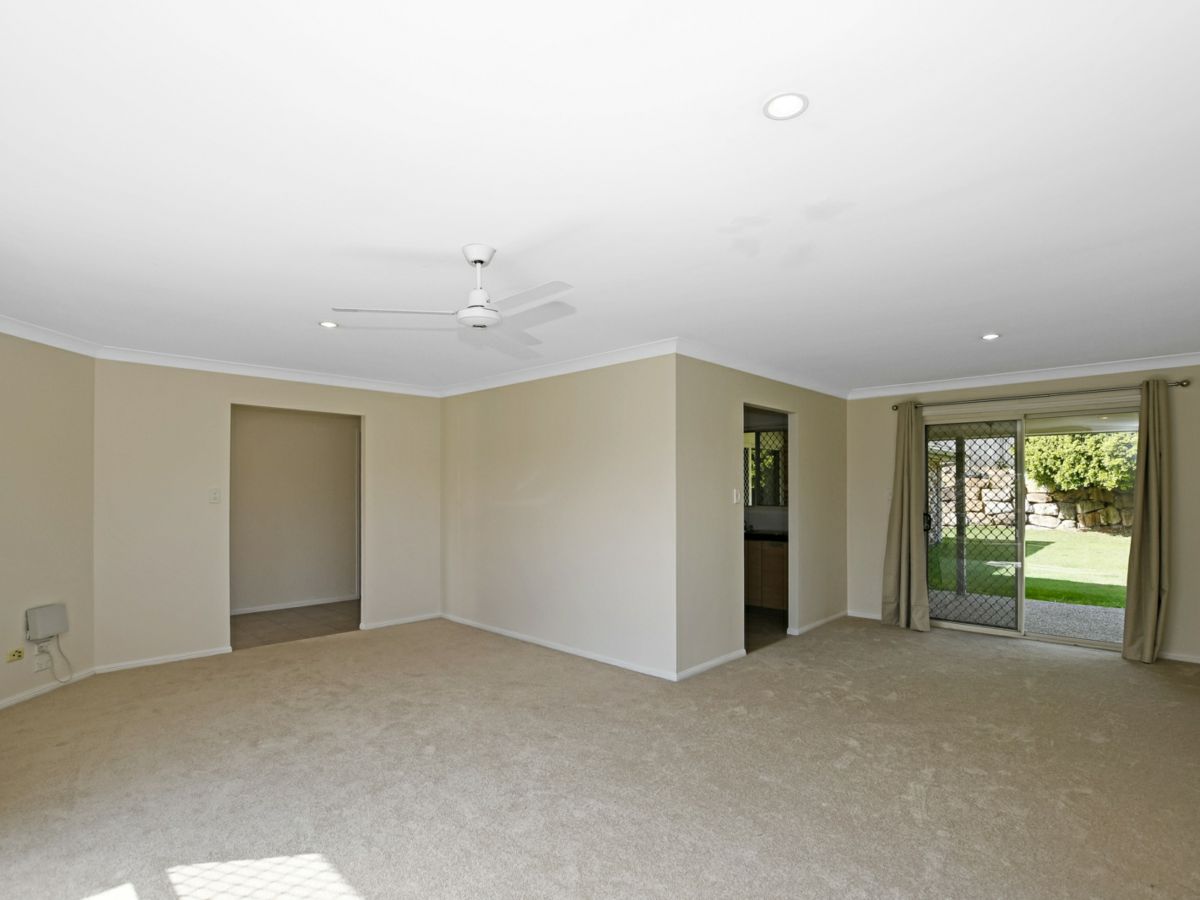 55 Parkside Drive, Springfield - image 2