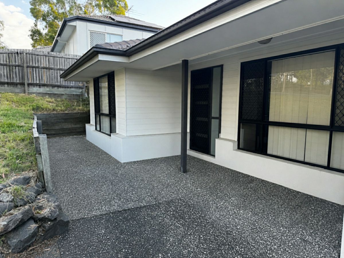 11 Wildflower Drive, Springfield Lakes - image 2