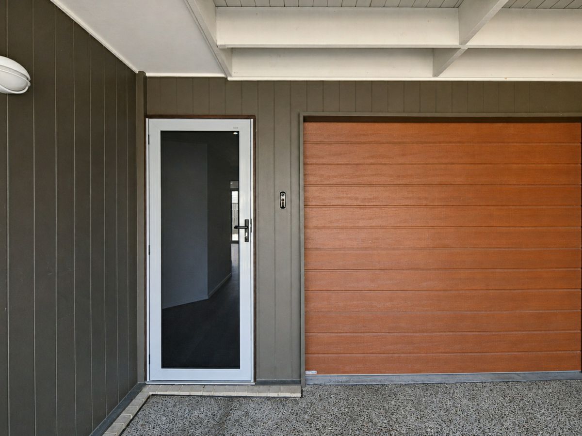 51 Tea Trees Avenue, Springfield Lakes - image 3