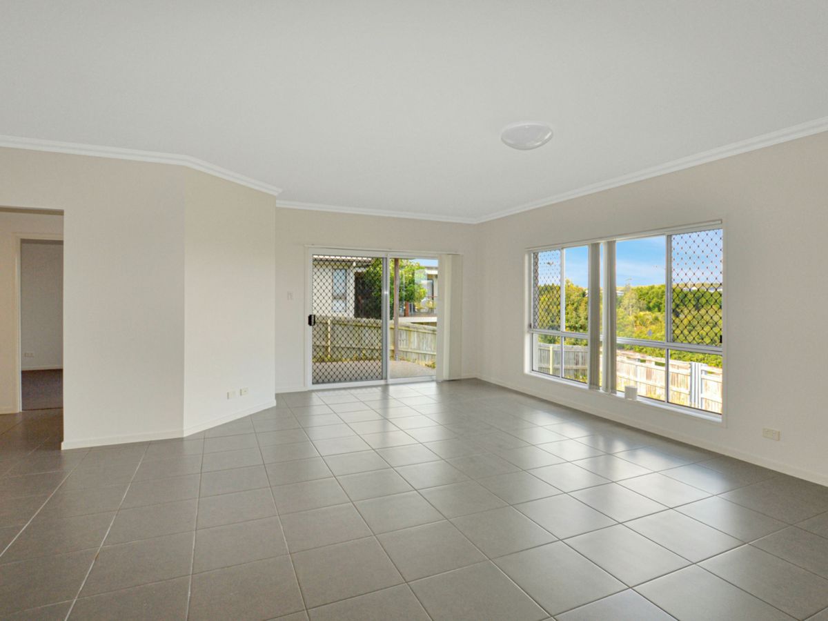 8 Tenzing Place, Springfield Lakes - image 3