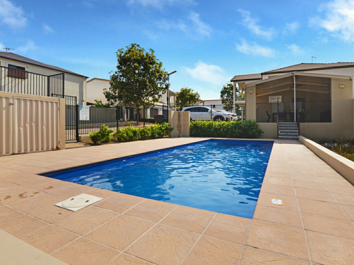 25/43 Doulton Street, Calamvale - image 1
