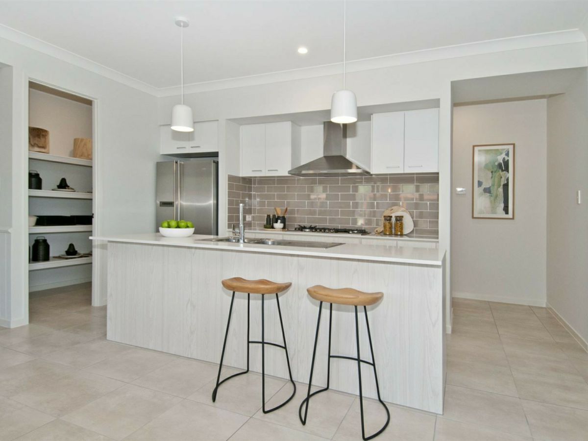31 Acacia Loop, Greenbank - image 1