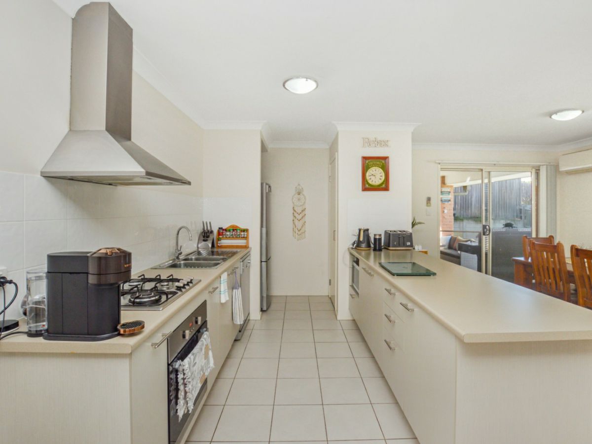 4 Dominic Street, Augustine Heights - image 2