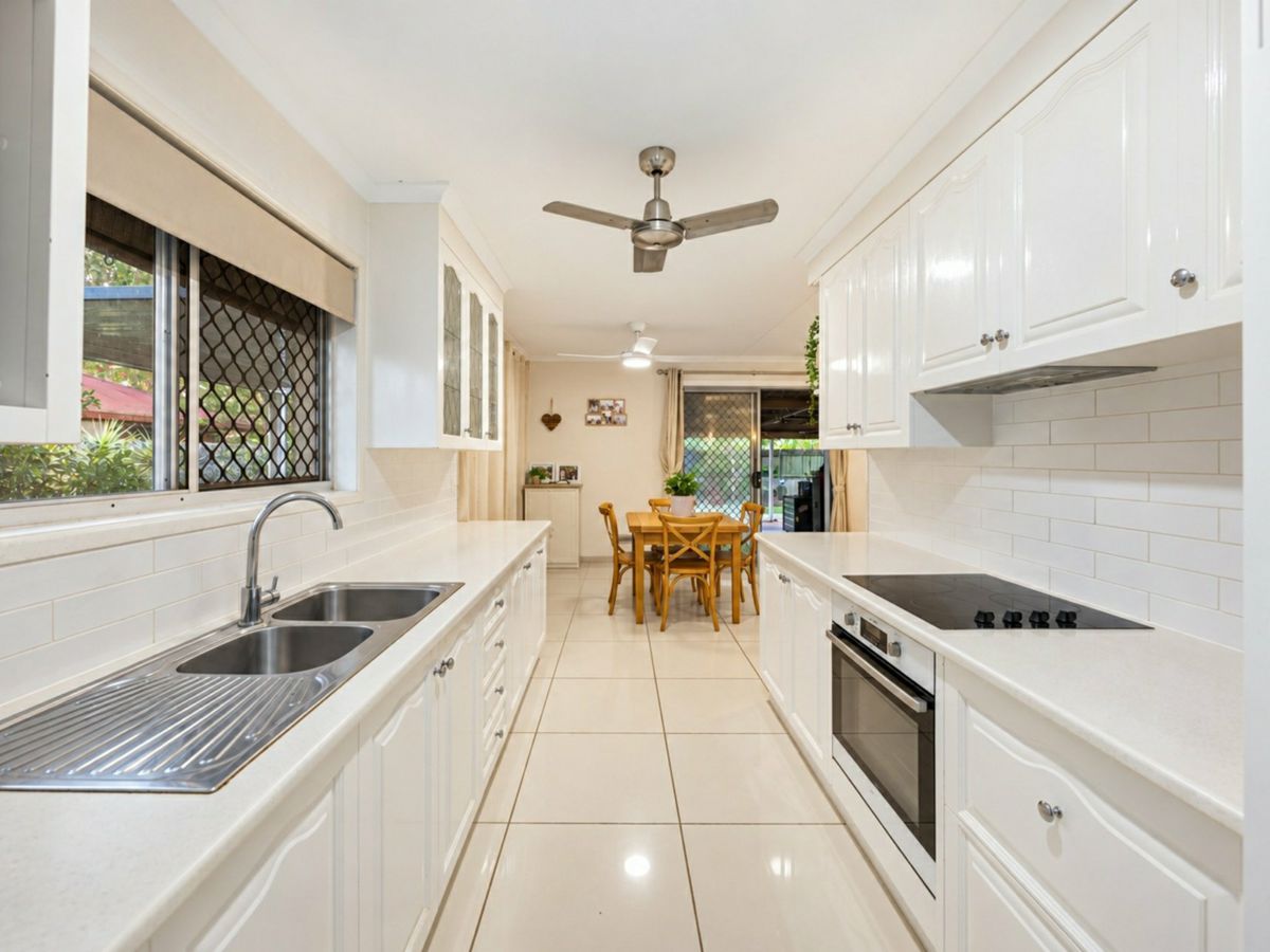 6 Sherrin Court, Cleveland - image 3