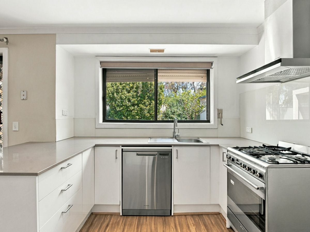 13 Burton Close, Keilor Downs - image 3