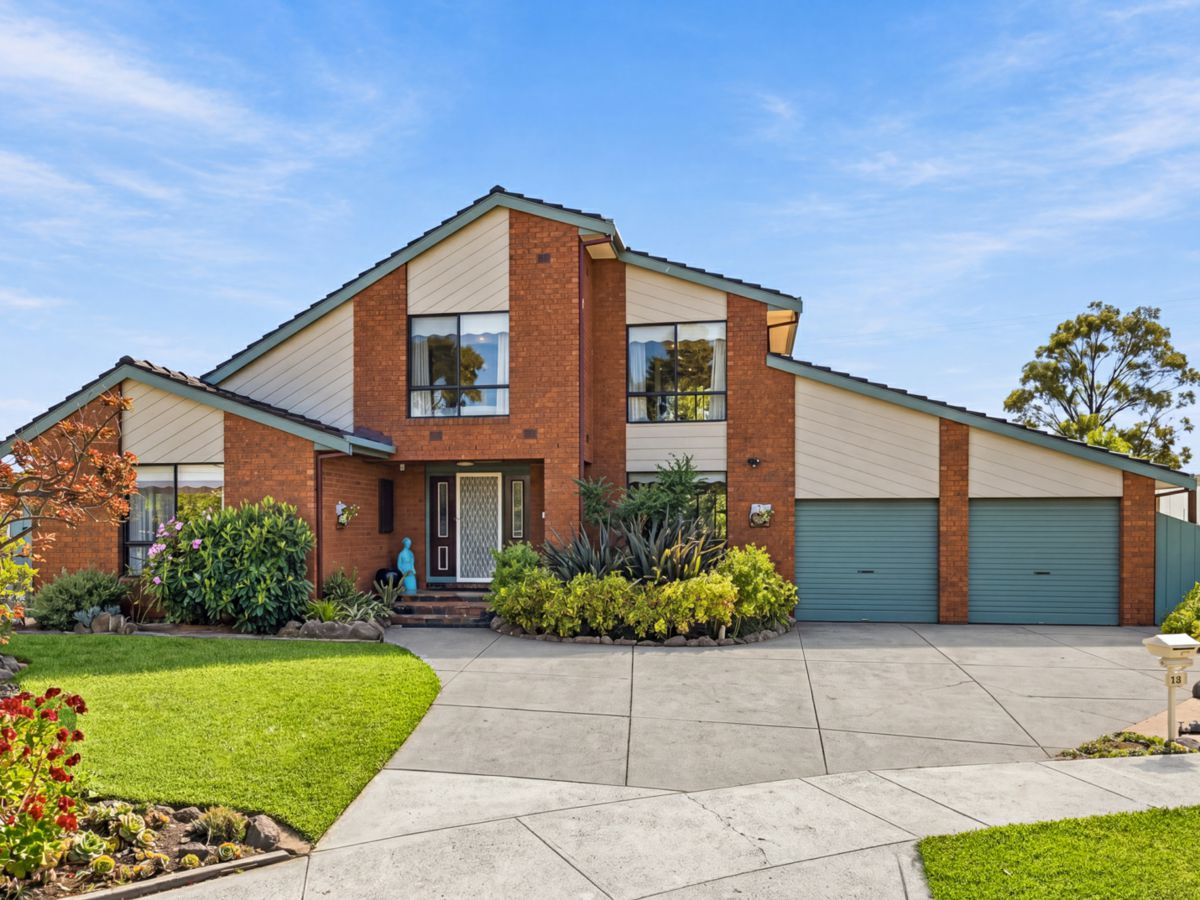 15 Mara Court, Taylors Lakes - image 1