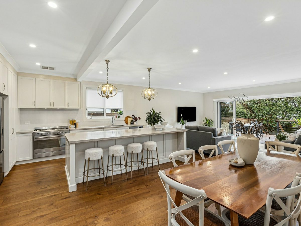 66 Edinburgh Road, Willoughby - image 2