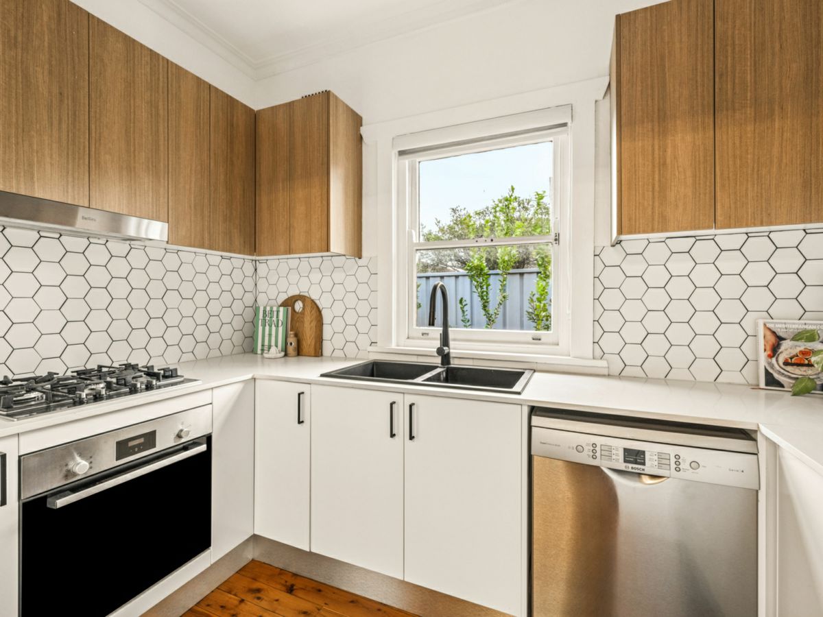 65 Kitchener Avenue, Earlwood - image 3