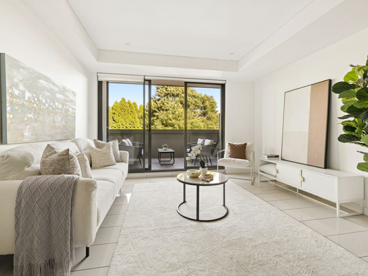 215/570 New Canterbury Road, Hurlstone Park - image 1
