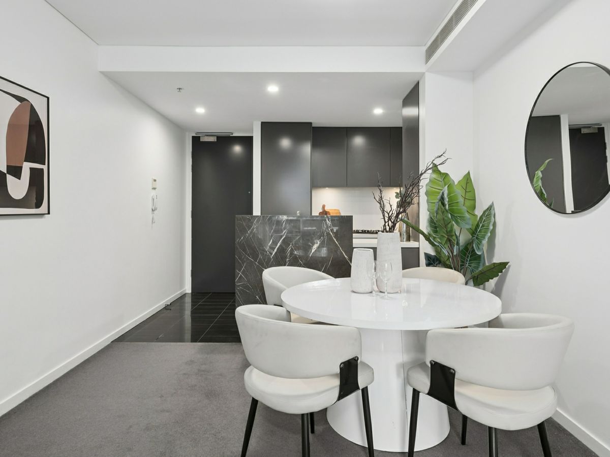 201/5 Sterling Circuit, Camperdown - image 3