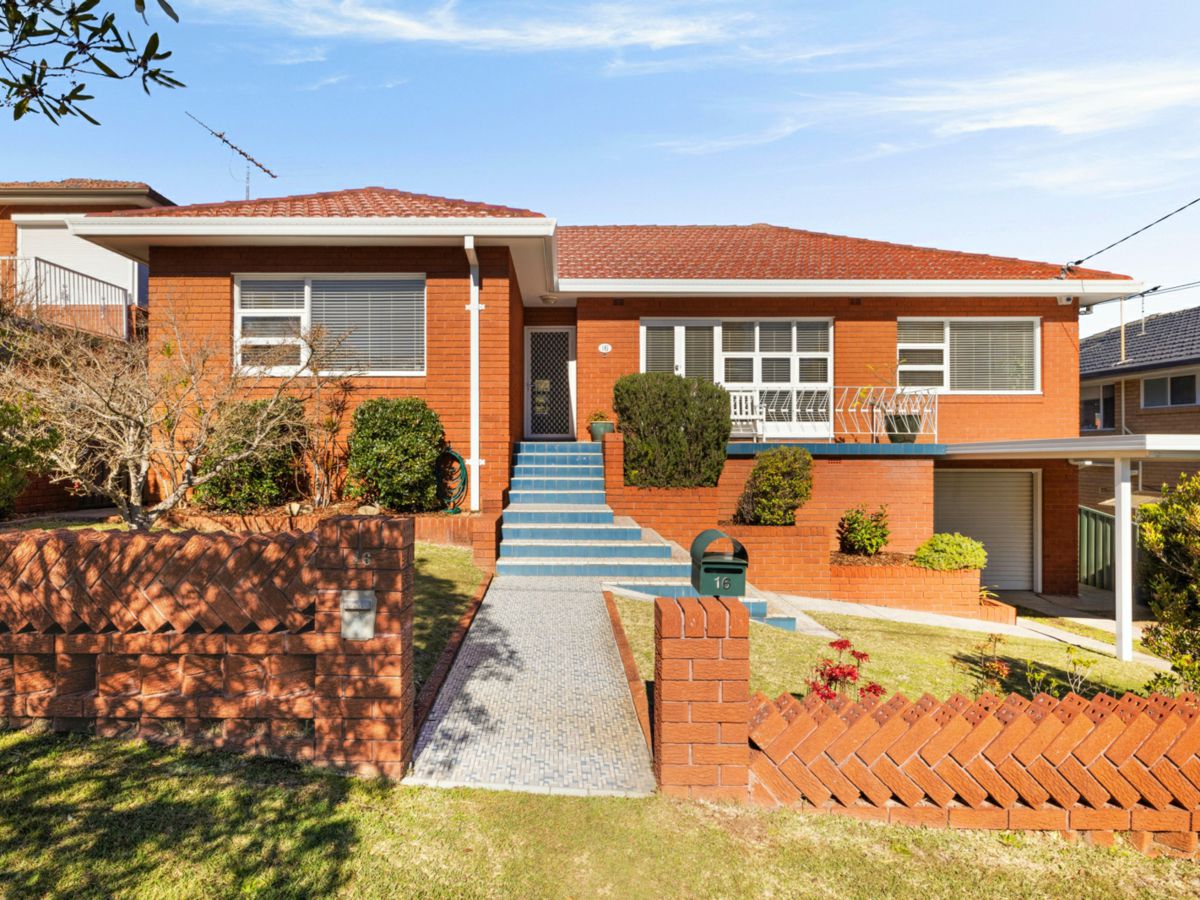 16 Macleay Place, Earlwood - image 1