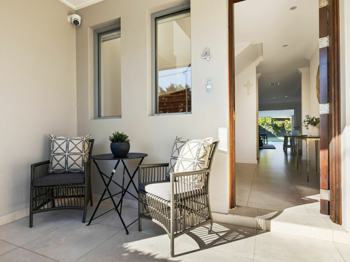 4 Gretchen Avenue, Earlwood - image 2