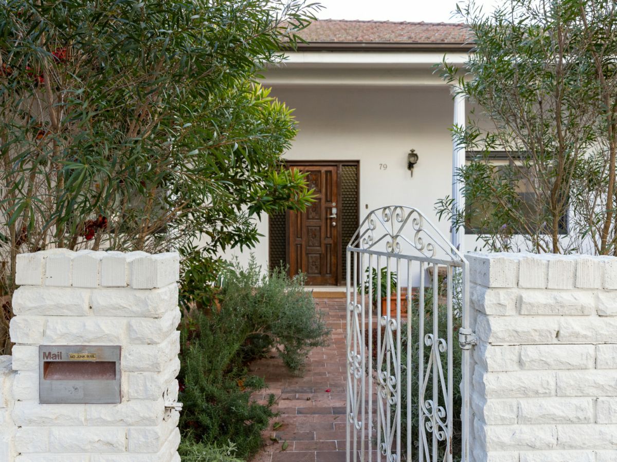 79 Wollongong Road, Arncliffe - image 2