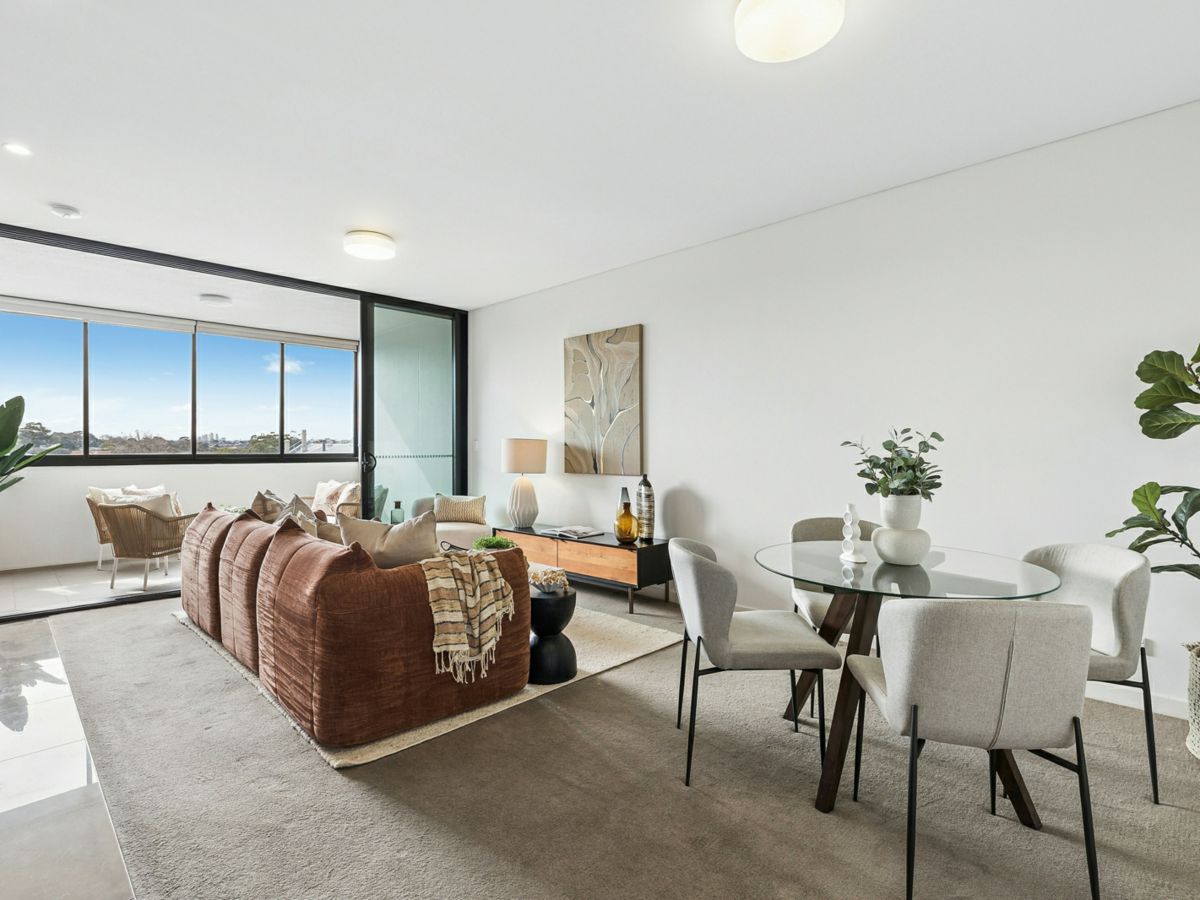 303/1 Gantry Lane, Camperdown - image 1