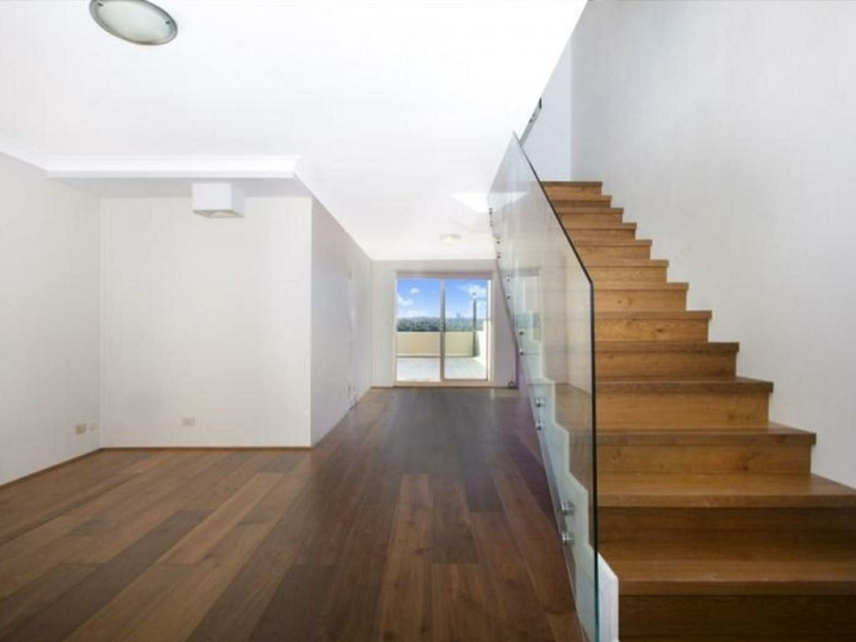 8/22 Collingwood Street, Drummoyne - image 2
