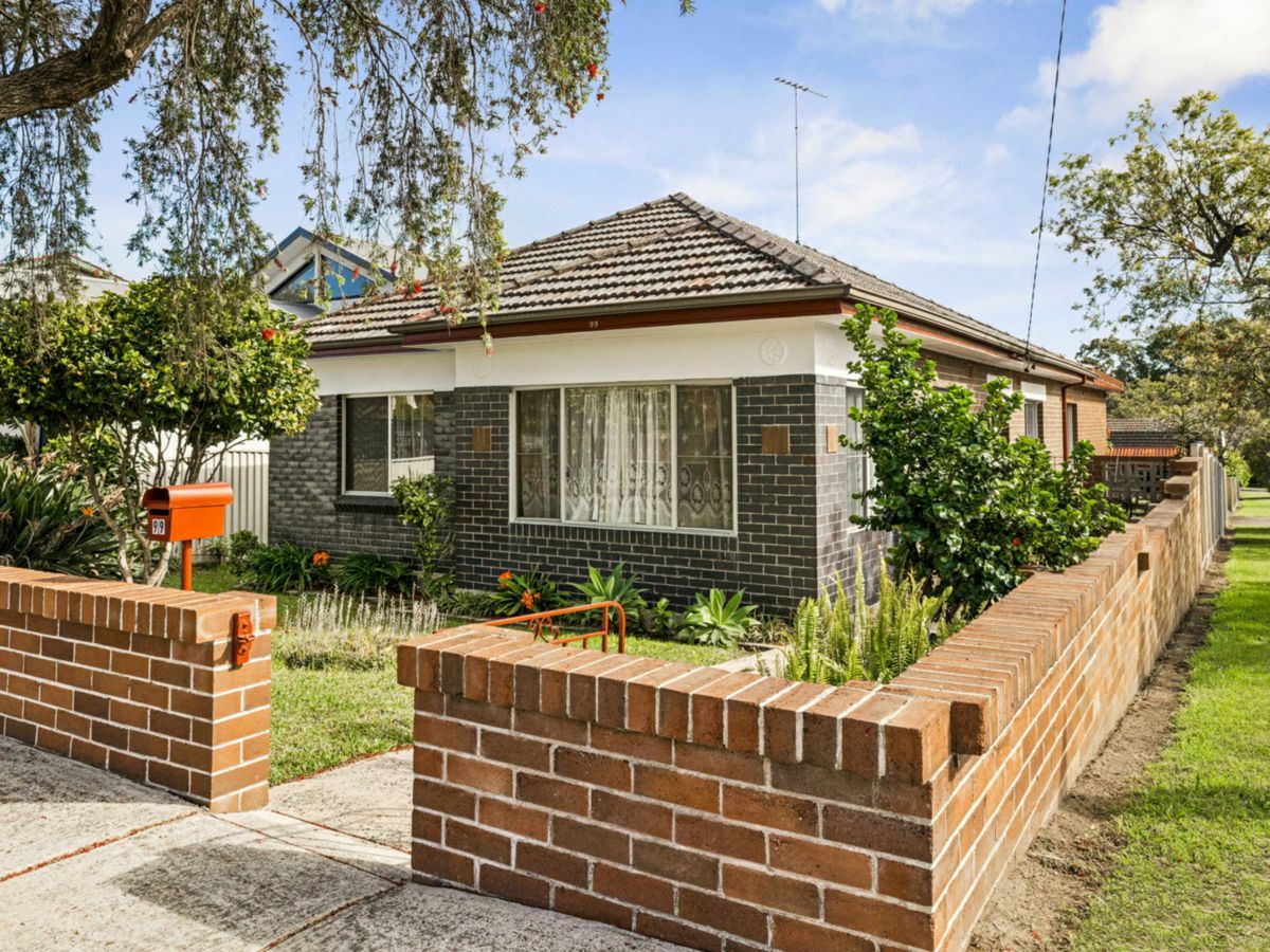 99 Permanent Avenue, Earlwood - image 1