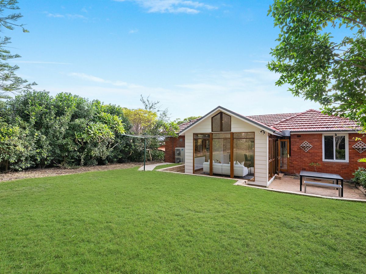 29 Cramer Crescent, Chatswood - image 1