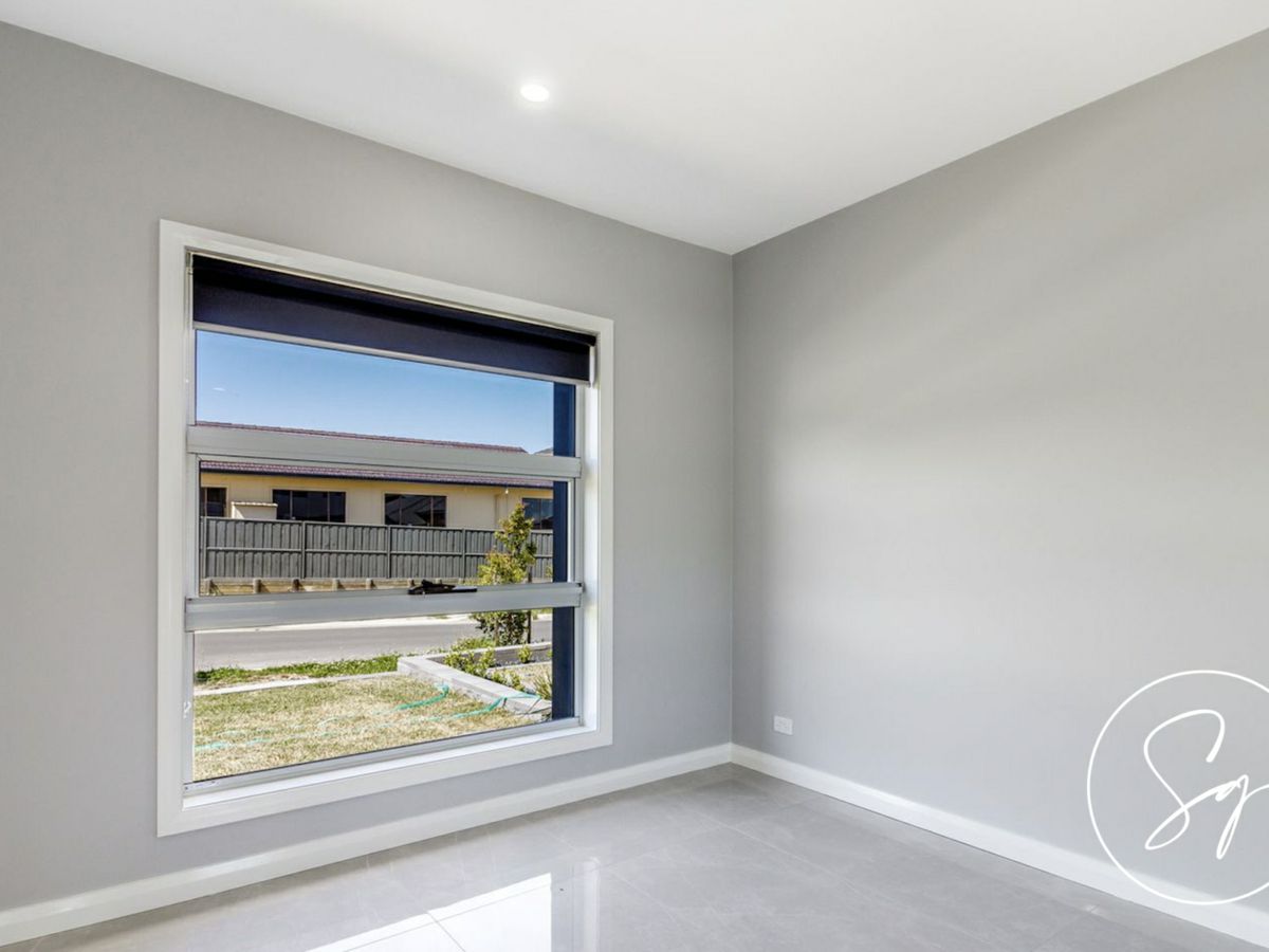 18 Kinglake Street, North Kellyville - image 2